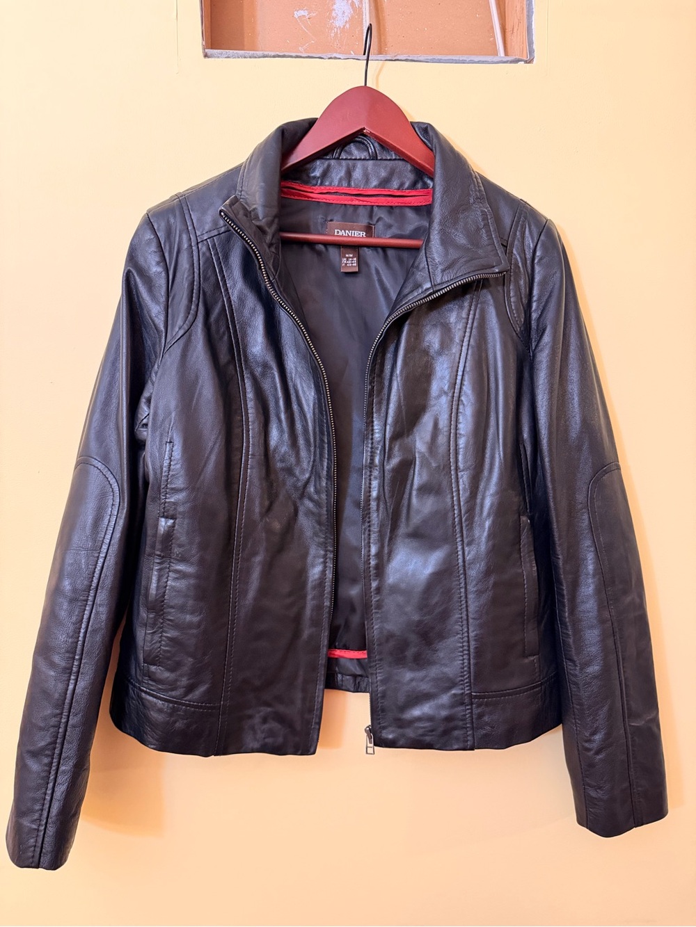 Danier Black Genuine Leather Jacket Moto Coat Detachable Thermal Liner Women M